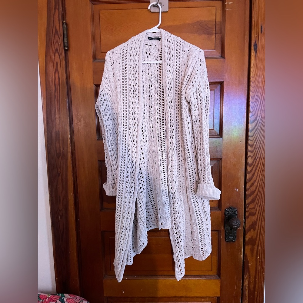 Moon & madison cream color sweater